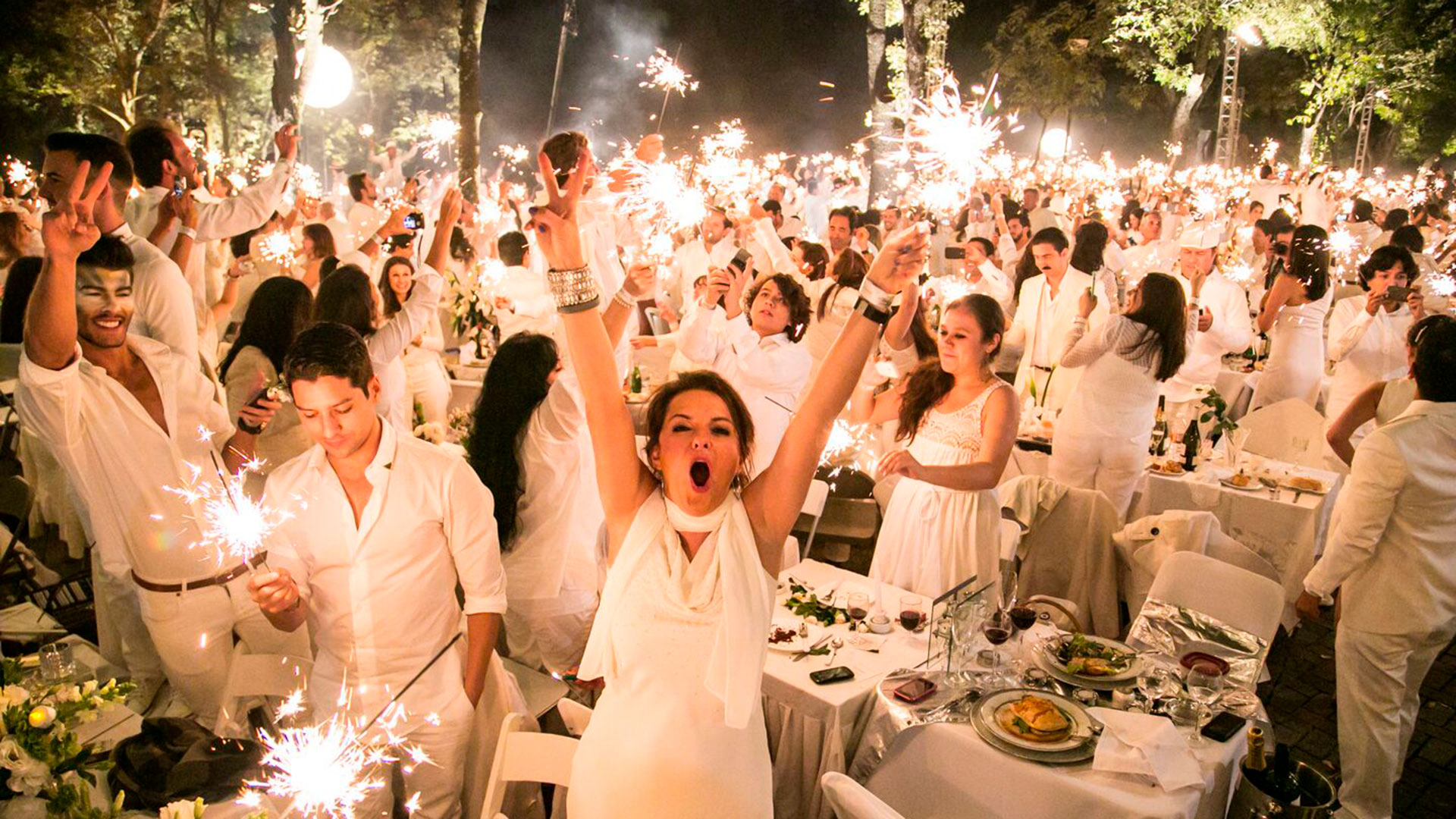 White party. Вечеринка в белом стиле. Корпоратив в белом. Белая вечеринка на природе. Корпоратив в белом стиле.