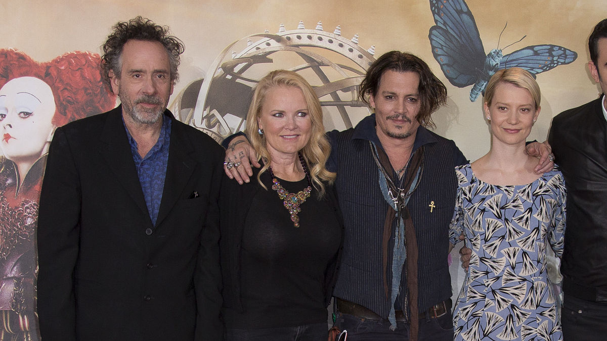 Tim Burton, Suzanne Todd, Johnny Depp, Mia Wasikowska (Foto: Gtres)