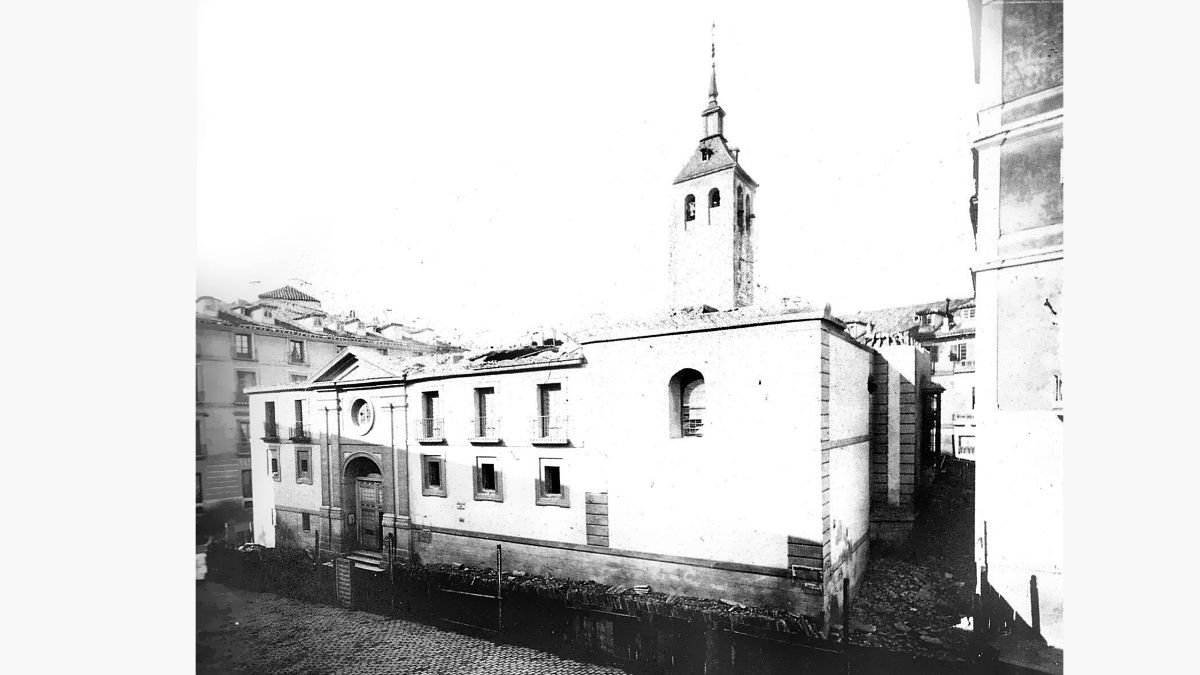  La iglesia de Santa María de la Almudena (Foto: Wikipedia)