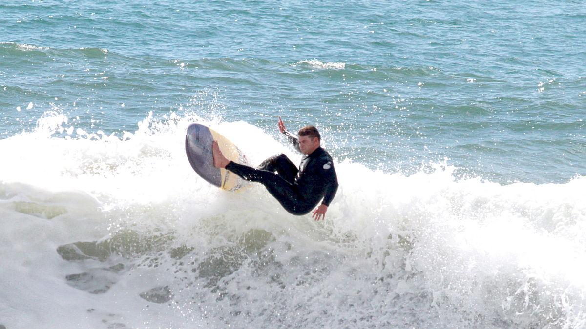 Malibú surf Meghan Harry (Foto: Gtres)