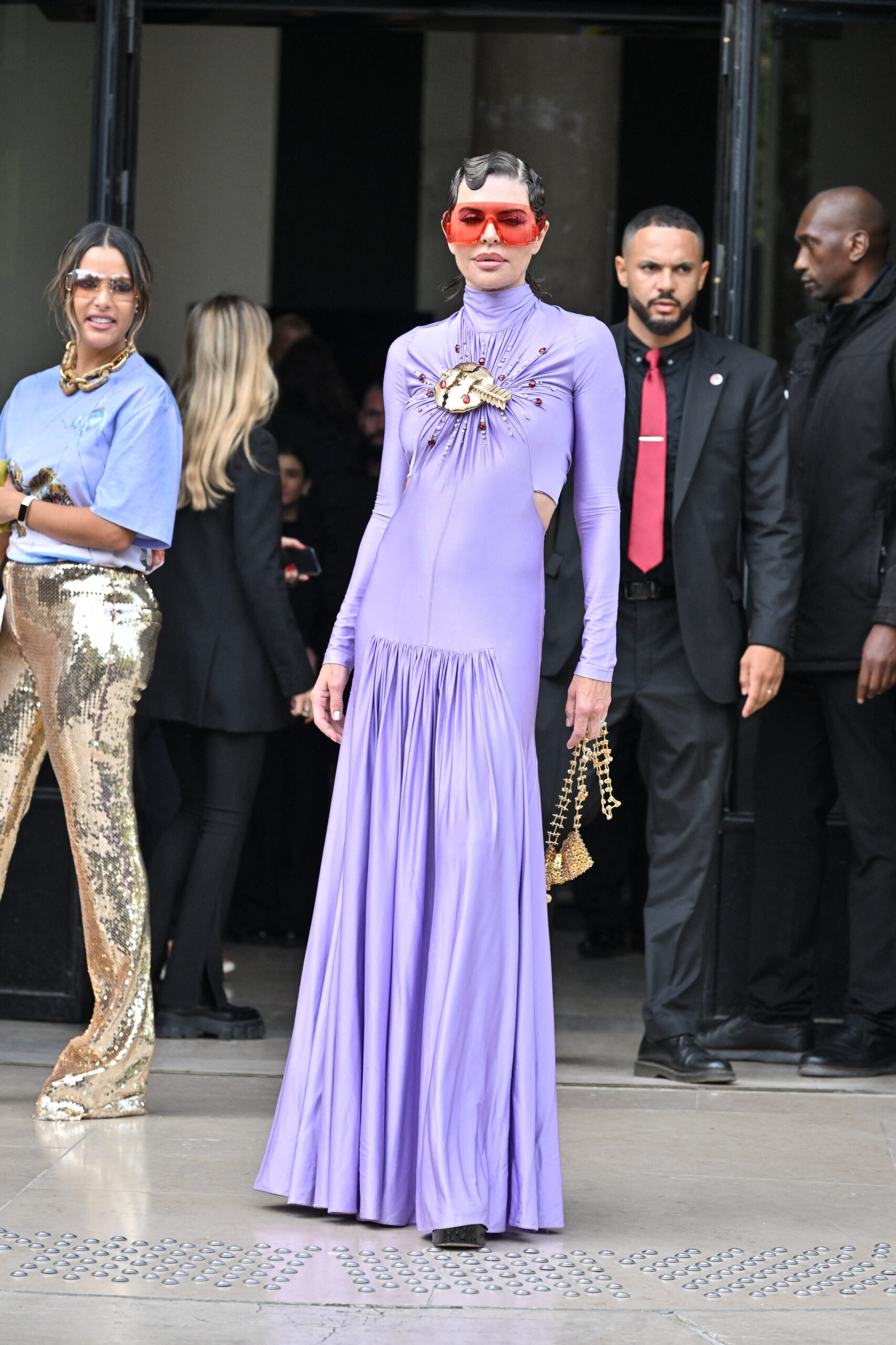 Lisa Renna acude al desfile de Paco Rabanne en la París Fashion Week (Foto: Gtres)