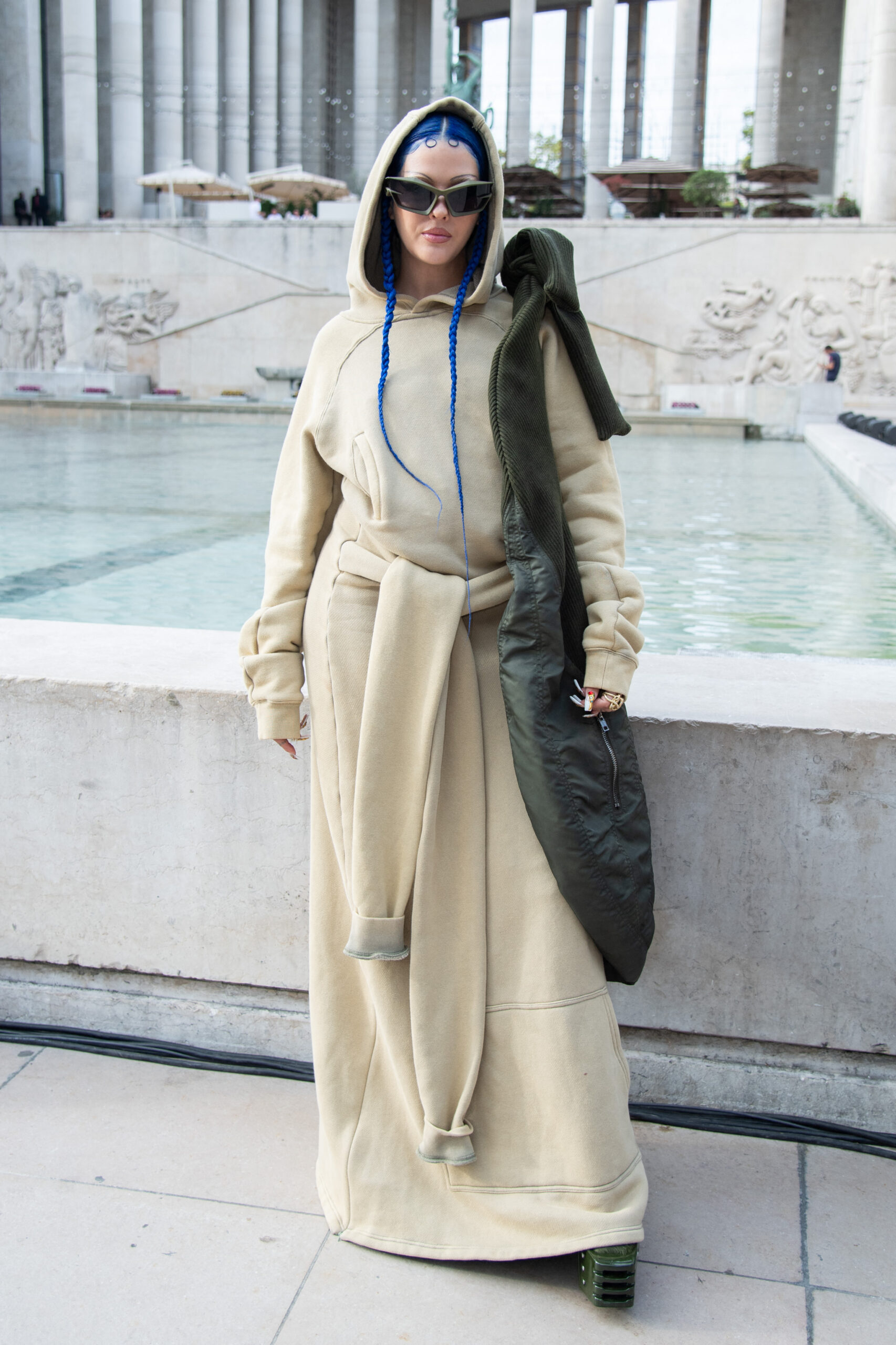 Sita Abellán acude al desfile de Rick Owens en la París Fashion Week (Foto: Gtres)