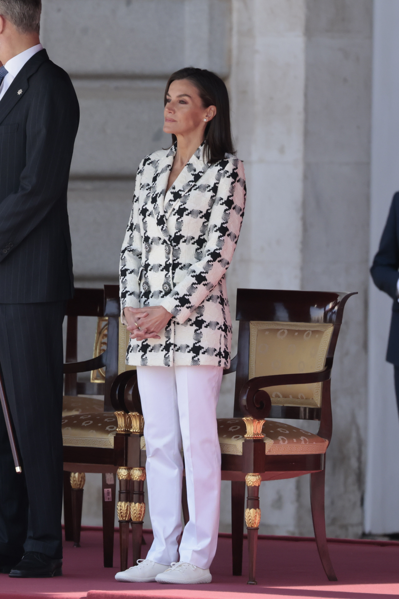 letizia traje zapatillas 