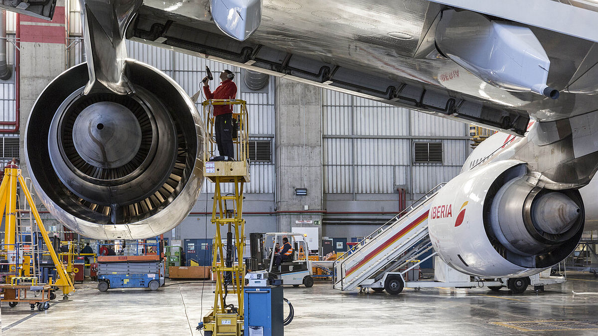 Inspecciones de aviones Iberia (Foto: Iberia)