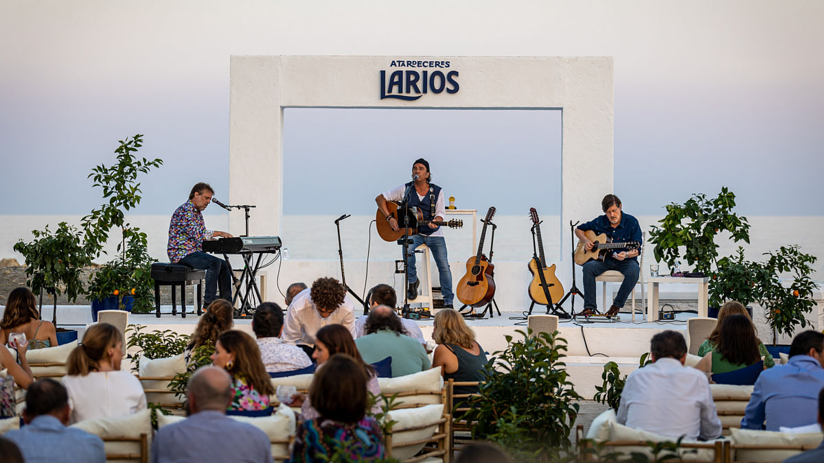 Álvaro Urquijo Los Secretos (Foto: Atardeceres Larios)