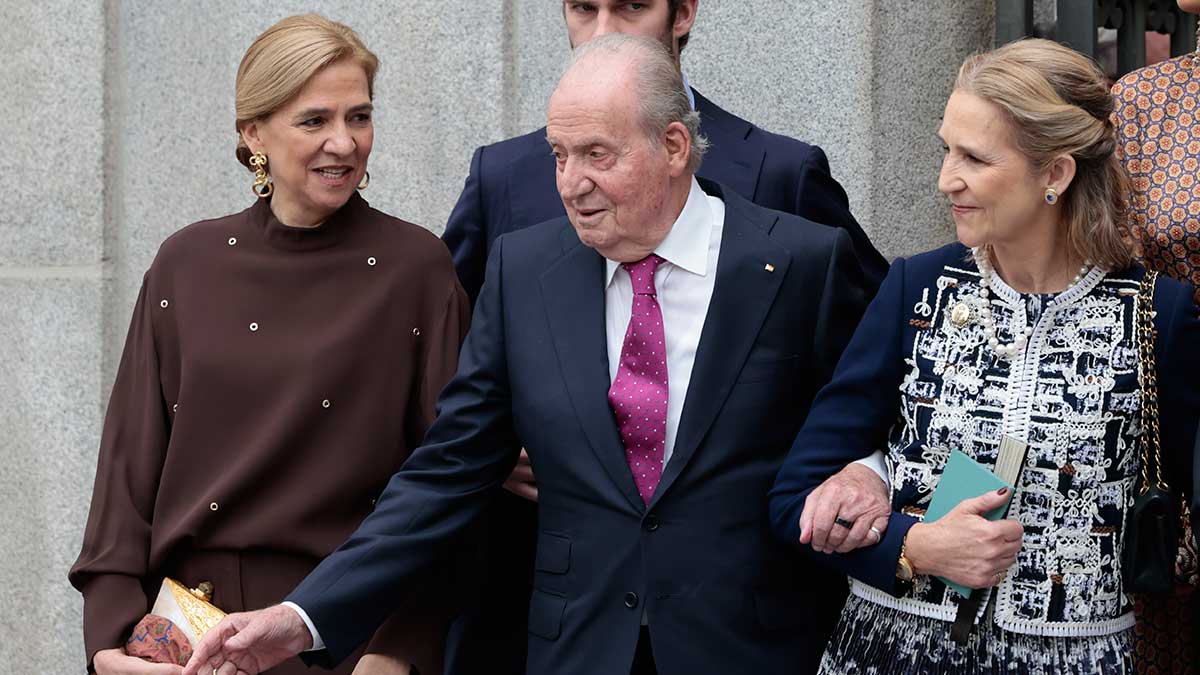 Rey Juan Carlos, Elena y Cristina 