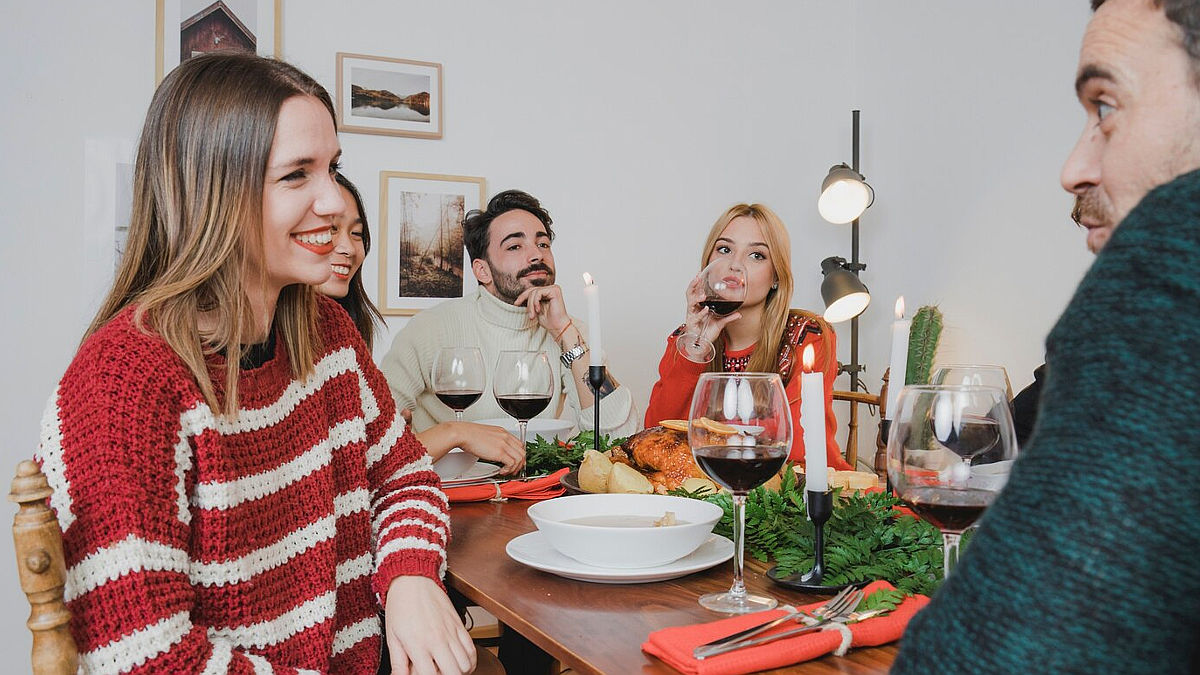 reuniones familiares Navidad (Foto: Freepik)