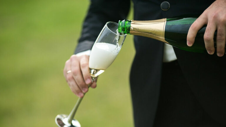 champagne Lanson (Foto: Freepik)