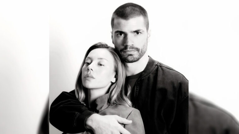 Ester Expósito y Hugo Diego