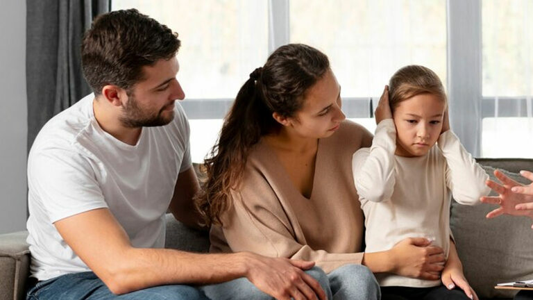 conversación evitar delante niños (Foto: Freepik)